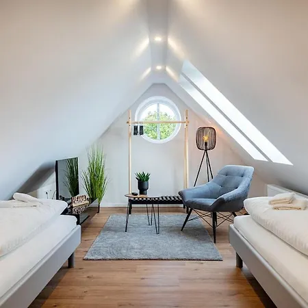 With 2 Bedrooms *